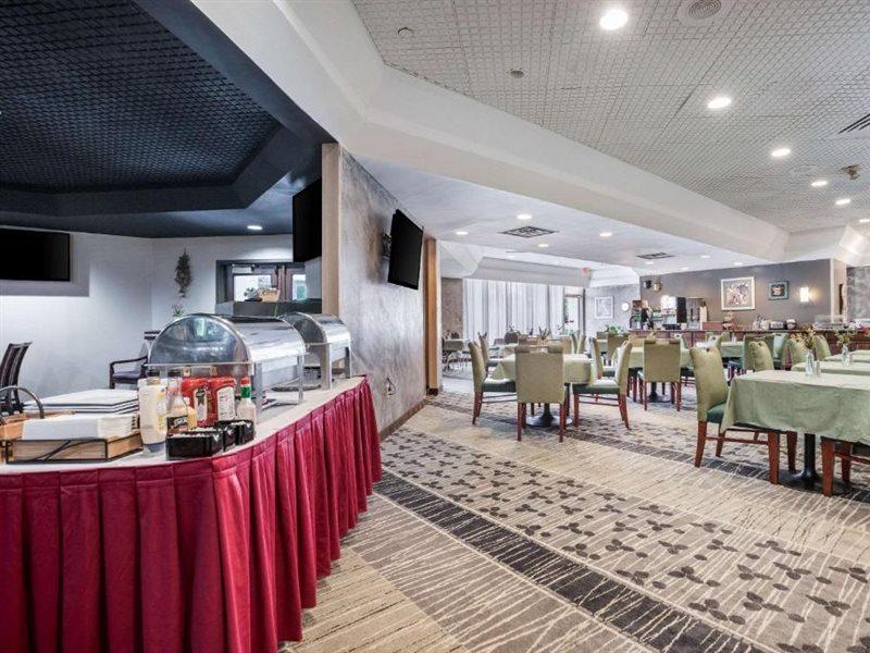 Wingate By Wyndham Troy Hotel Bagian luar foto