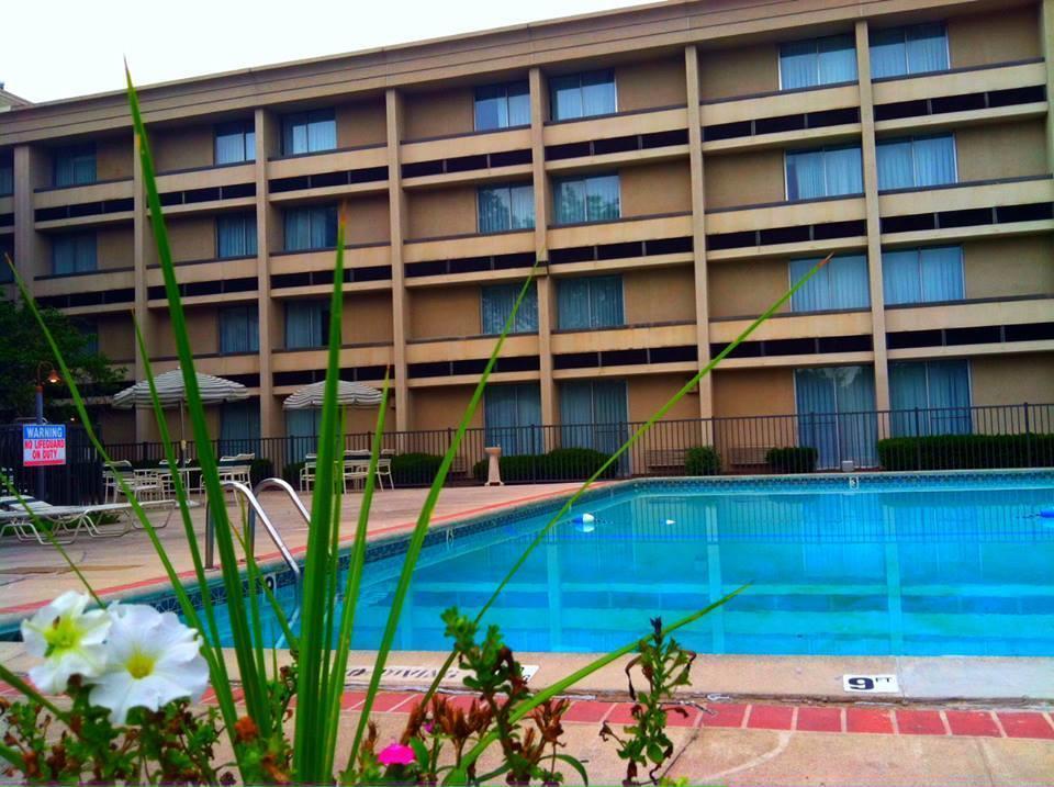 Wingate By Wyndham Troy Hotel Bagian luar foto