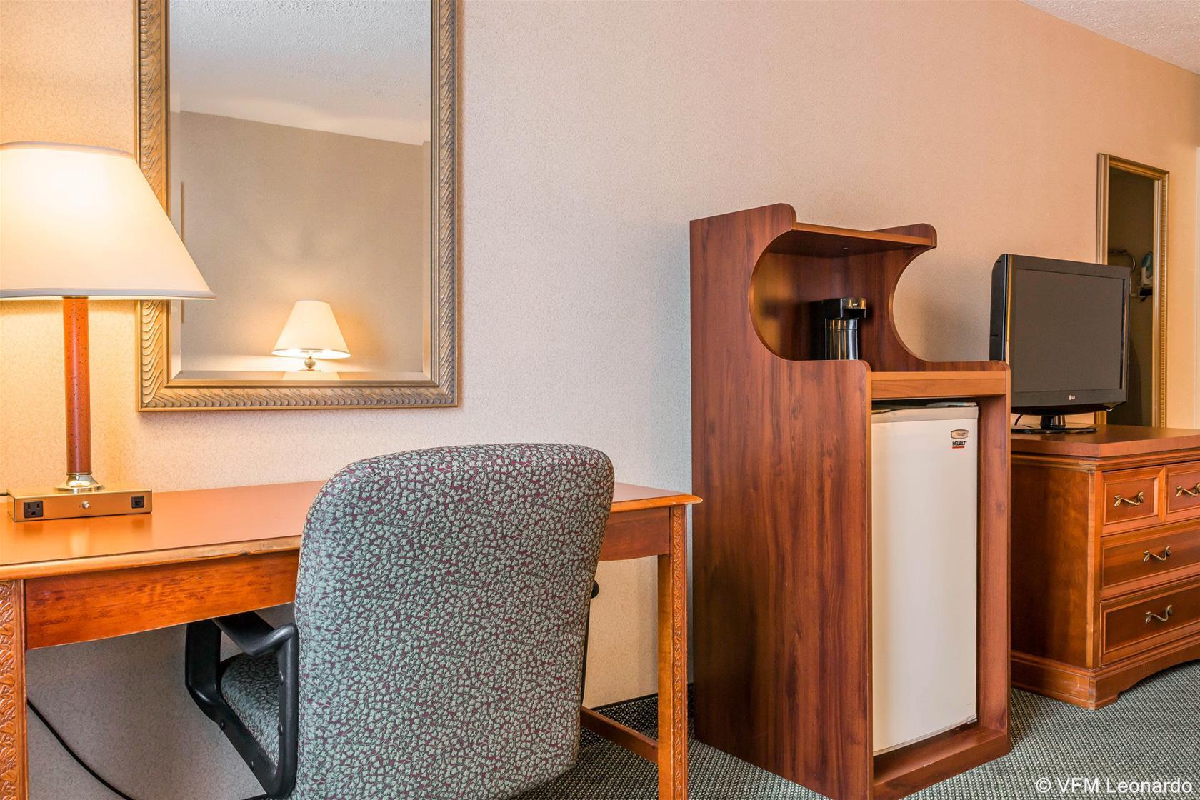 Wingate By Wyndham Troy Hotel Bagian luar foto