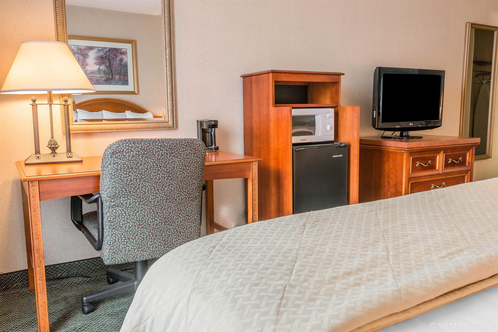Wingate By Wyndham Troy Hotel Bagian luar foto