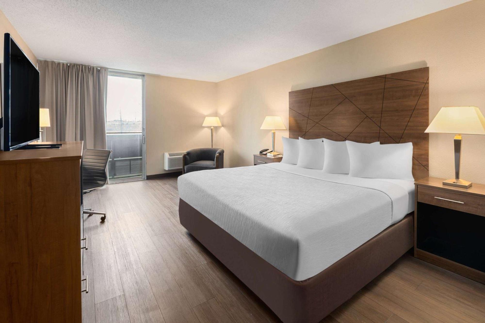 Wingate By Wyndham Troy Hotel Bagian luar foto