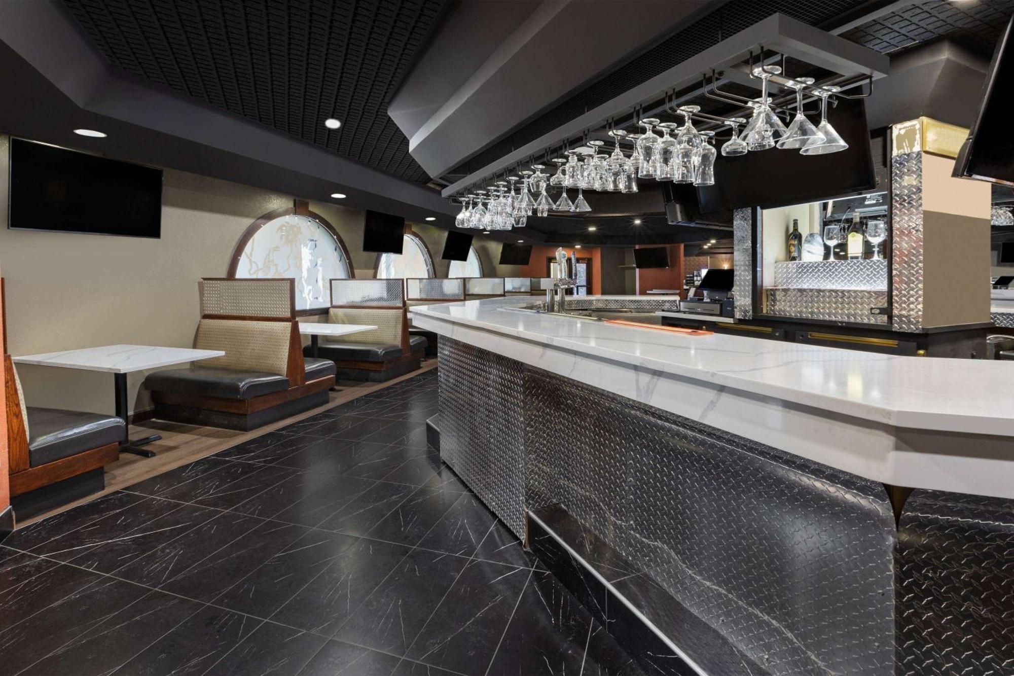 Wingate By Wyndham Troy Hotel Bagian luar foto