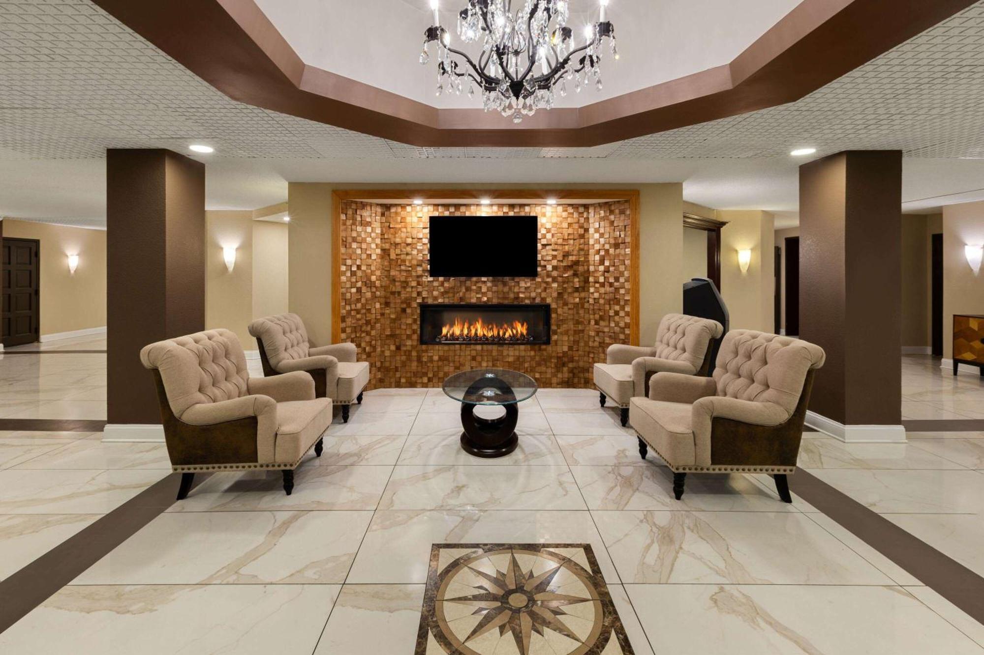Wingate By Wyndham Troy Hotel Bagian luar foto