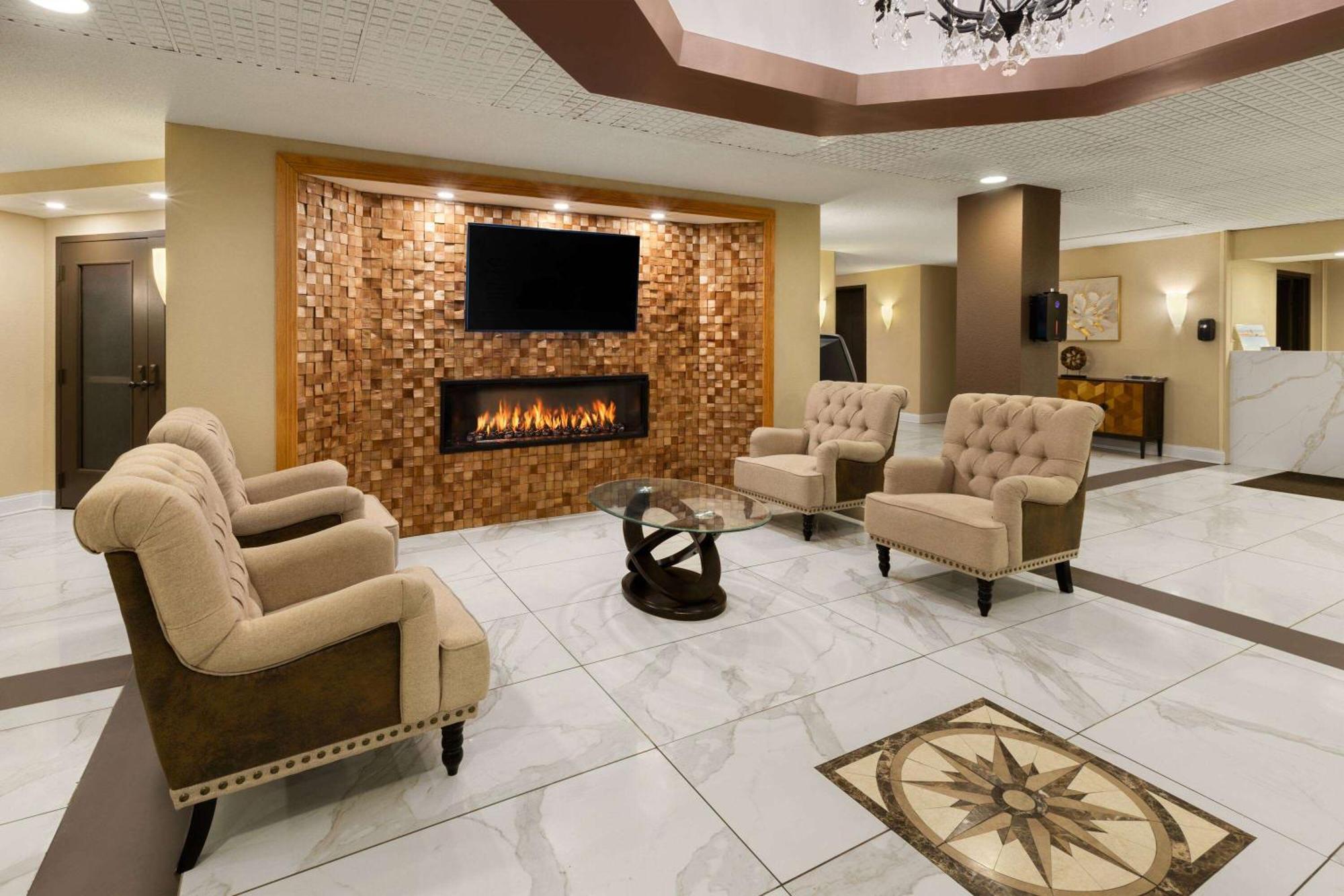 Wingate By Wyndham Troy Hotel Bagian luar foto